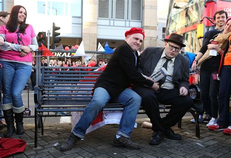 where is the rik mayall bench